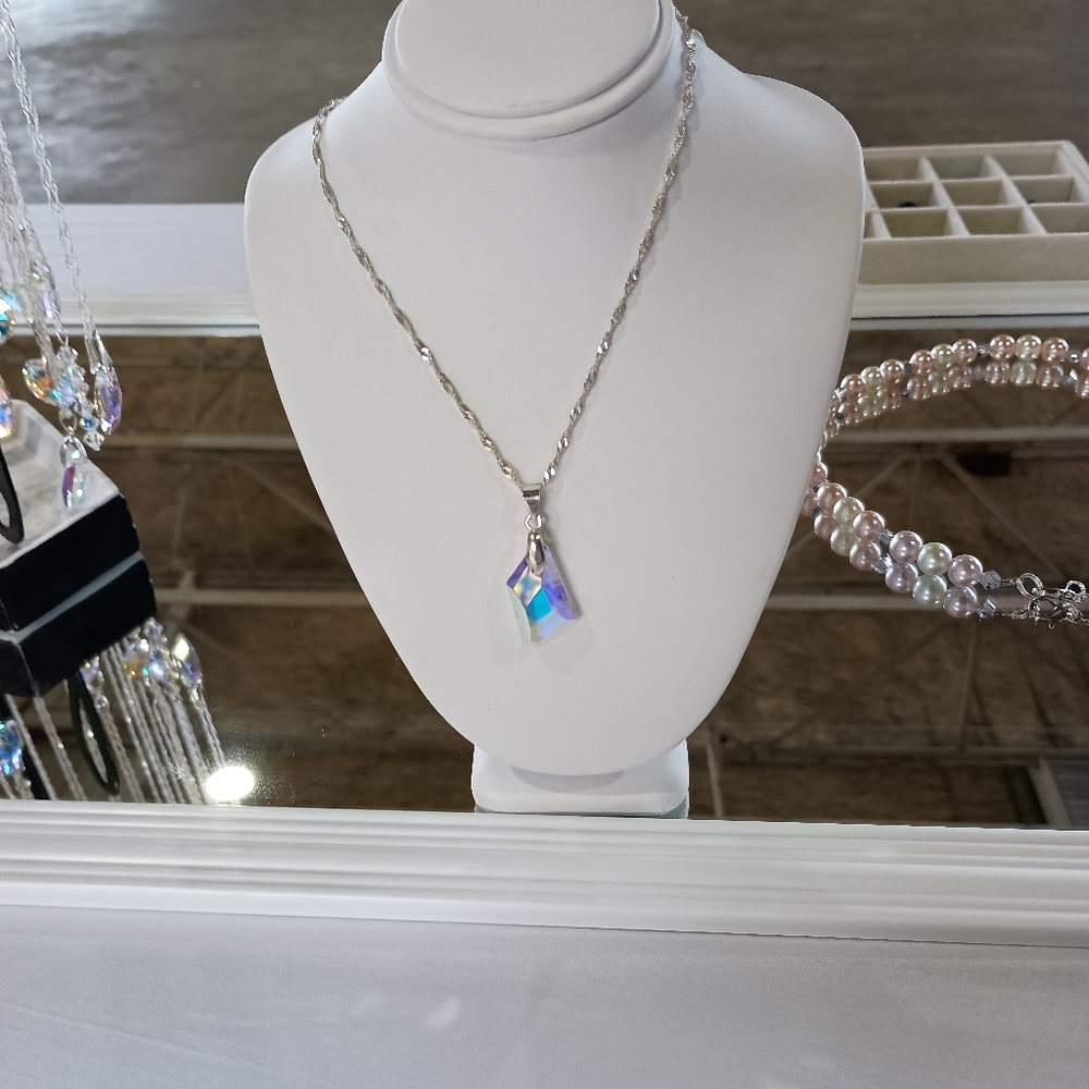 Swarovski 💎Crystal borealis necklace